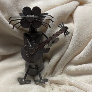 Metal Cat Guitarist Sculpture - Bottle topper. Cool cat guitar art.